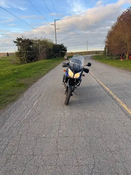 2006 Suzuki V-Strom, blau, 54.387 km, Import Kanada — Foto 10 z 12
