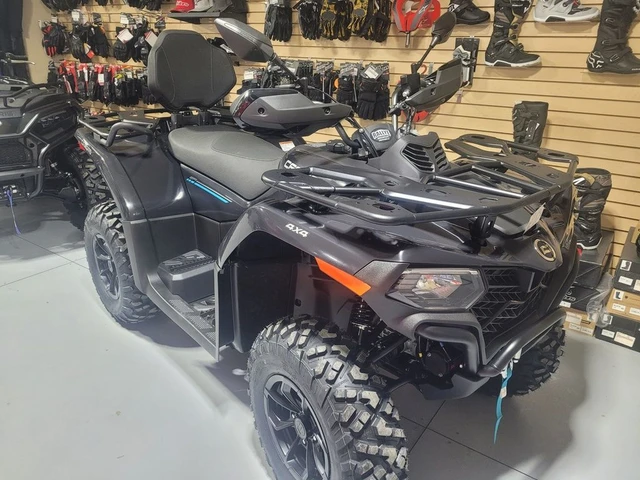 2026 CFMOTO, 10 km, Import Kanada — Foto 1