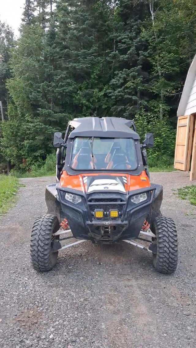 2014 Polaris, Import Kanada — Foto 1