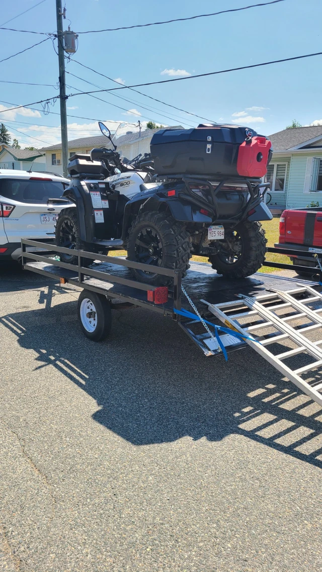 2022 CFMOTO, 900 km, Import Kanada — Foto 1