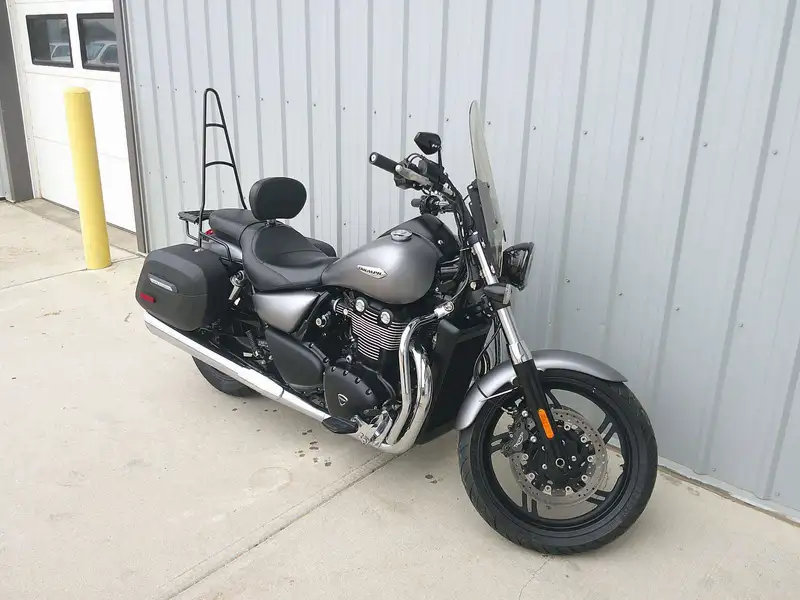 2013 Triumph Thunderbird Storm ABS, grau, 19.956 km, Import Kanada — Foto 2 z 6