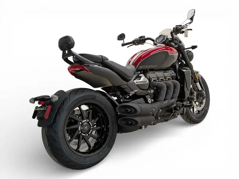 2026 Triumph Rocket 3, 1 km, Import Kanada — Foto 10 z 12