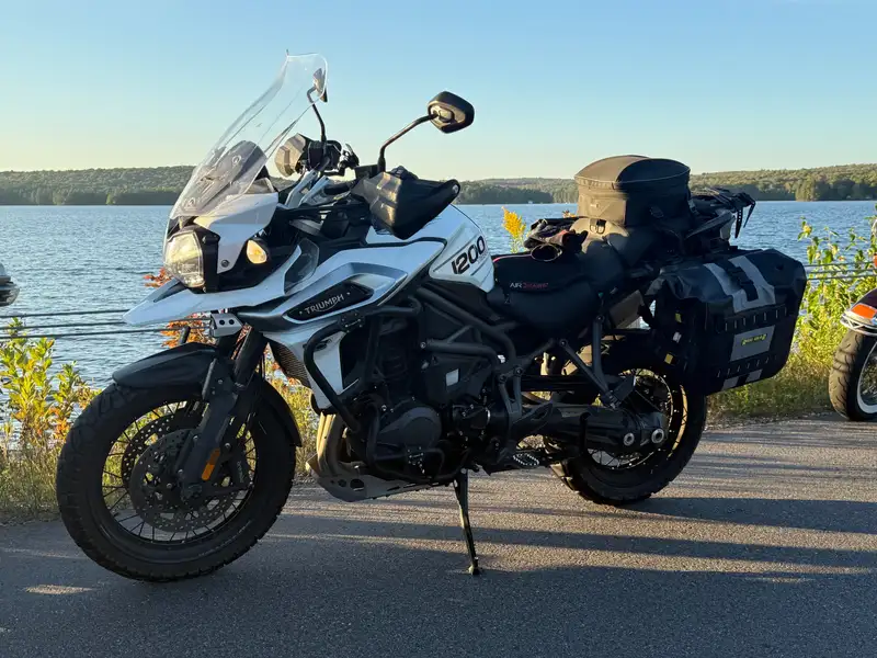 2019 Triumph Tiger 1200, weiß, 43.000 km, Import Kanada — Foto 1