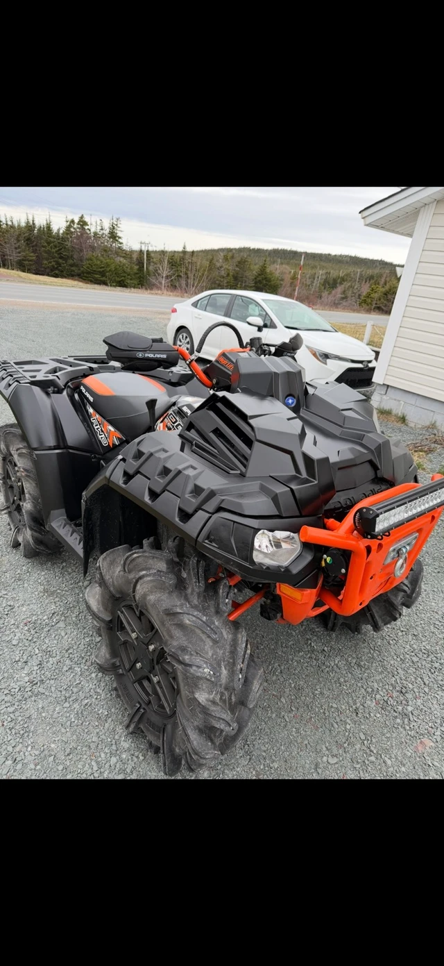 2016 Polaris, Import Kanada — Foto 1