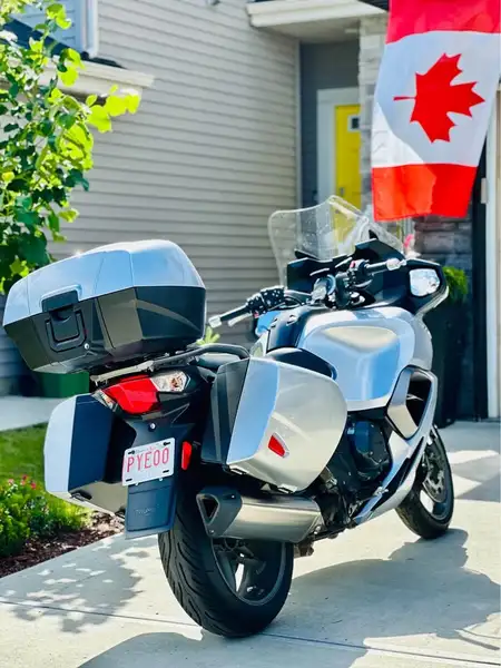 2015 Triumph Trophy, silber, 86.000 km, Import Kanada — Foto 11 z 12