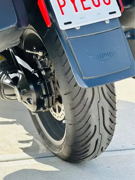 2015 Triumph Trophy, silber, 86.000 km, Import Kanada — Foto 8 z 12