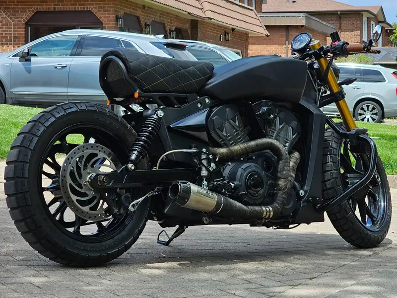 2017 Victory Unspecified Octane Custom, schwarz, 3.520 km, Import Kanada — Foto 2 z 4