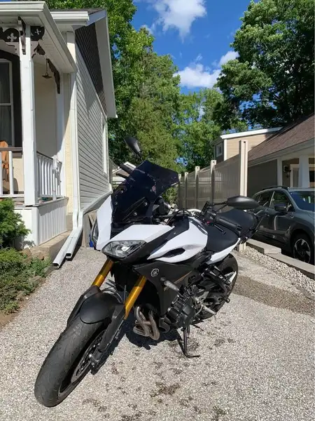 2017 Yamaha FJ, weiß, 24.000 km, Import Kanada — Foto 5 z 10