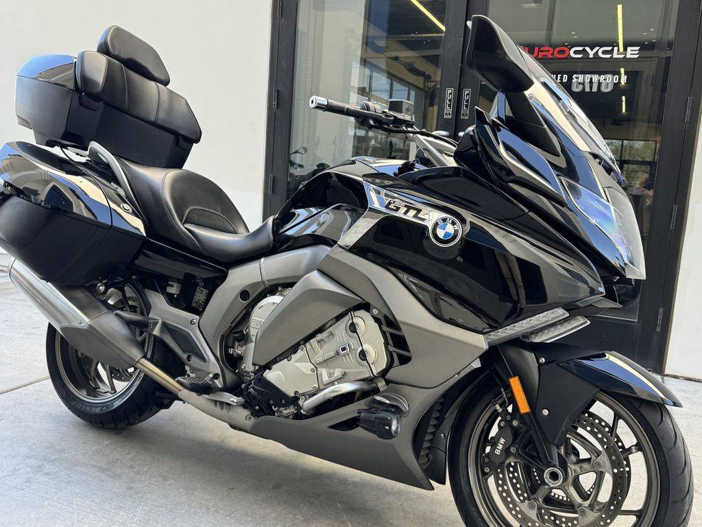 2022 BMW, schwarz, Import USA — Foto 1
