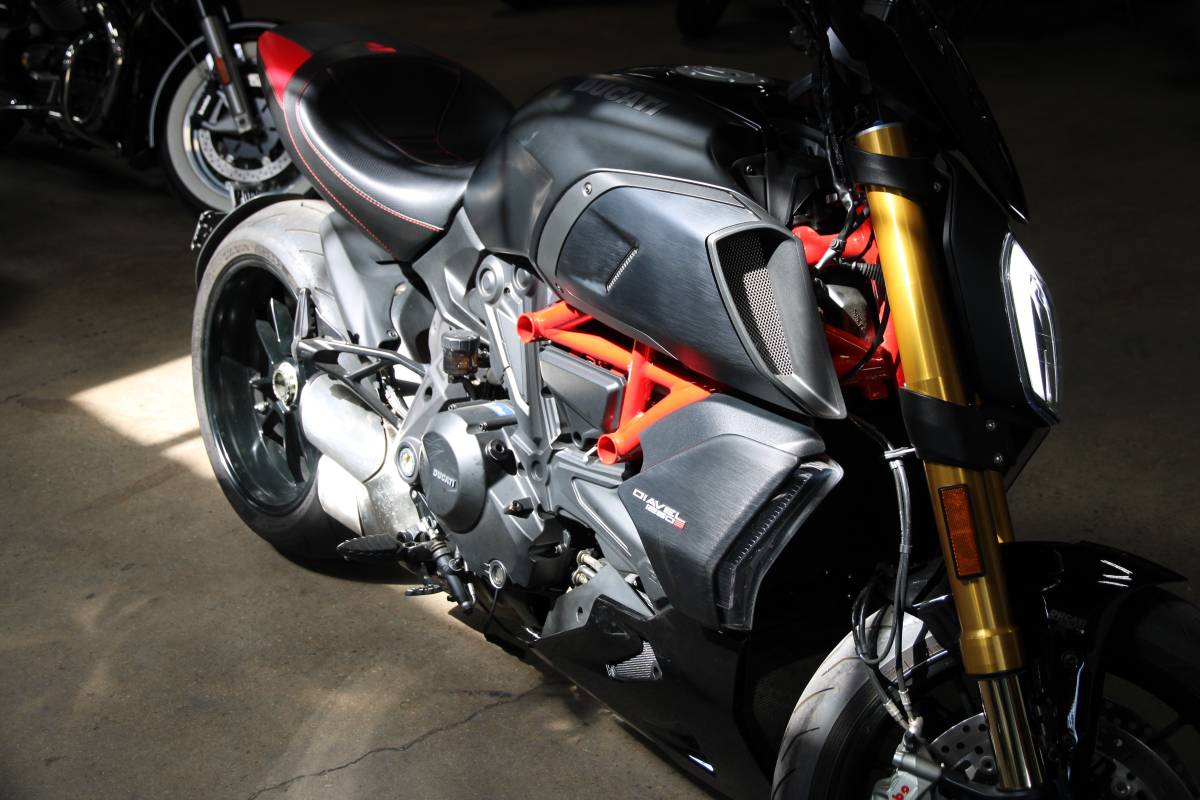 2022 Ducati, Import USA — Foto 10 z 12