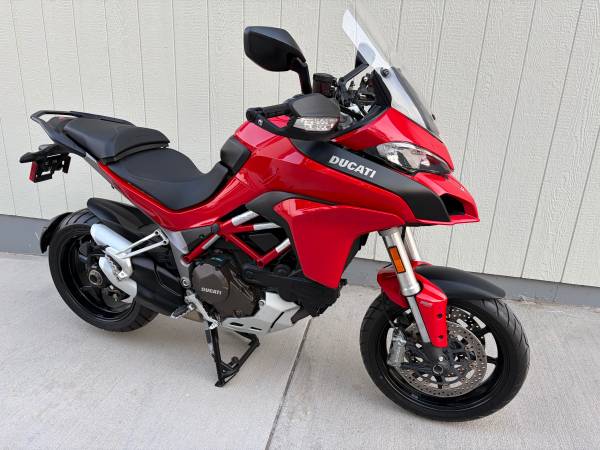 2016 Ducati, Import USA — Foto 3 z 12