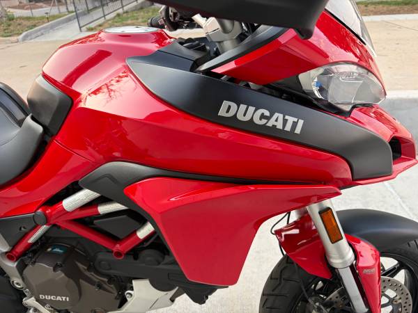 2016 Ducati, Import USA — Foto 7 z 12