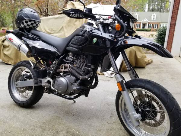 2004 Yamaha, schwarz, Import USA — Foto 1