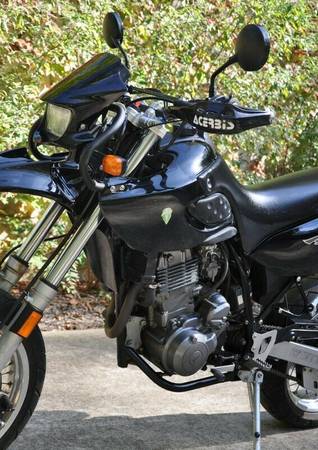 2004 Yamaha, schwarz, Import USA — Foto 7 z 11