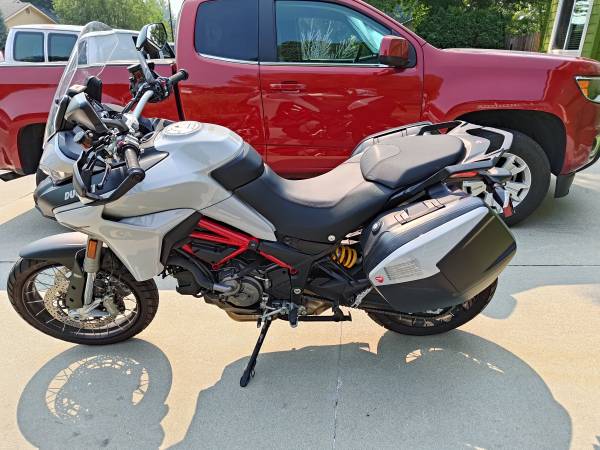 2020 Ducati, Import USA — Foto 2 z 4