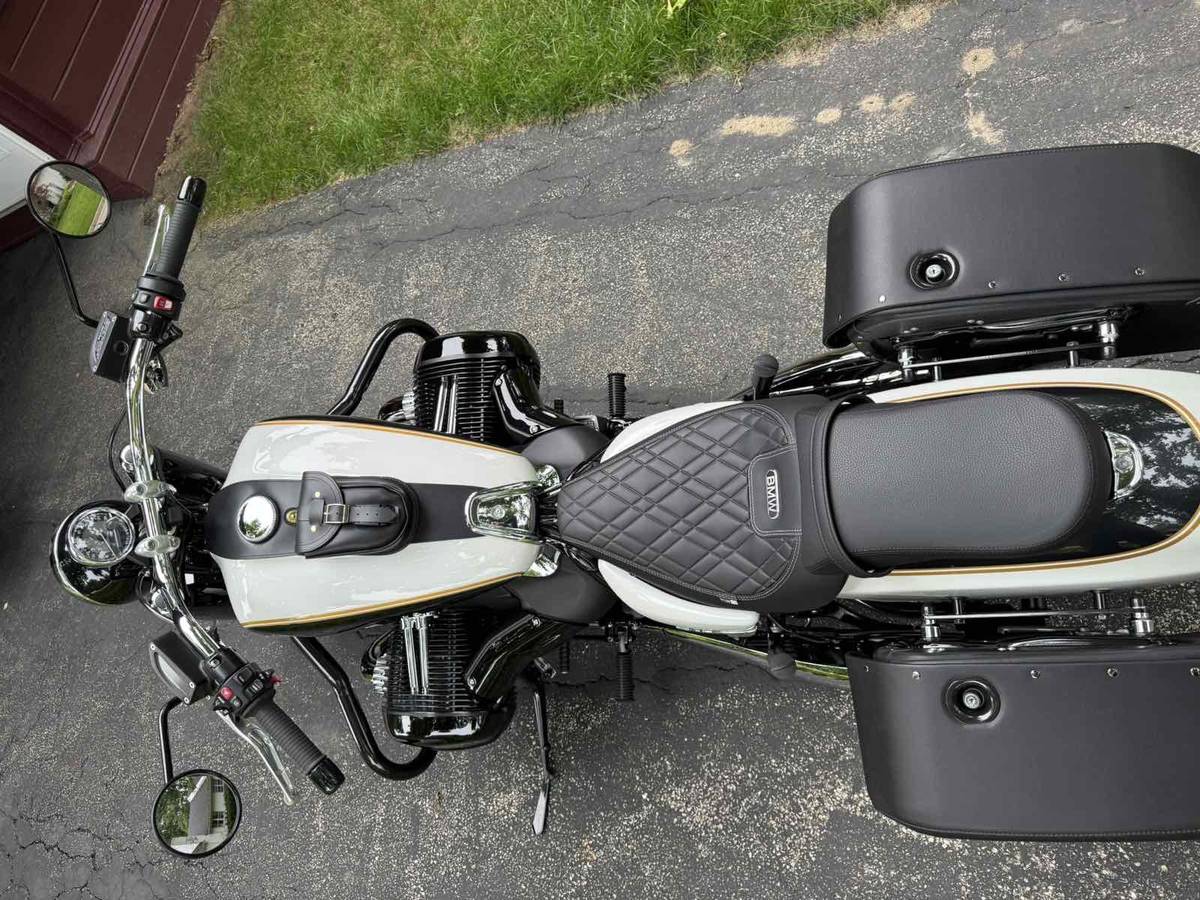 2023 BMW, Import USA — Foto 9 z 12