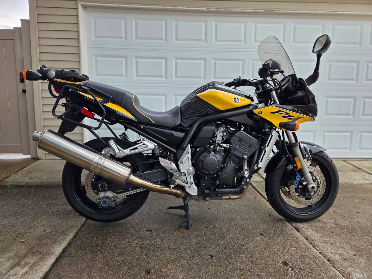 2003 Yamaha, Import USA — Foto 6 z 12