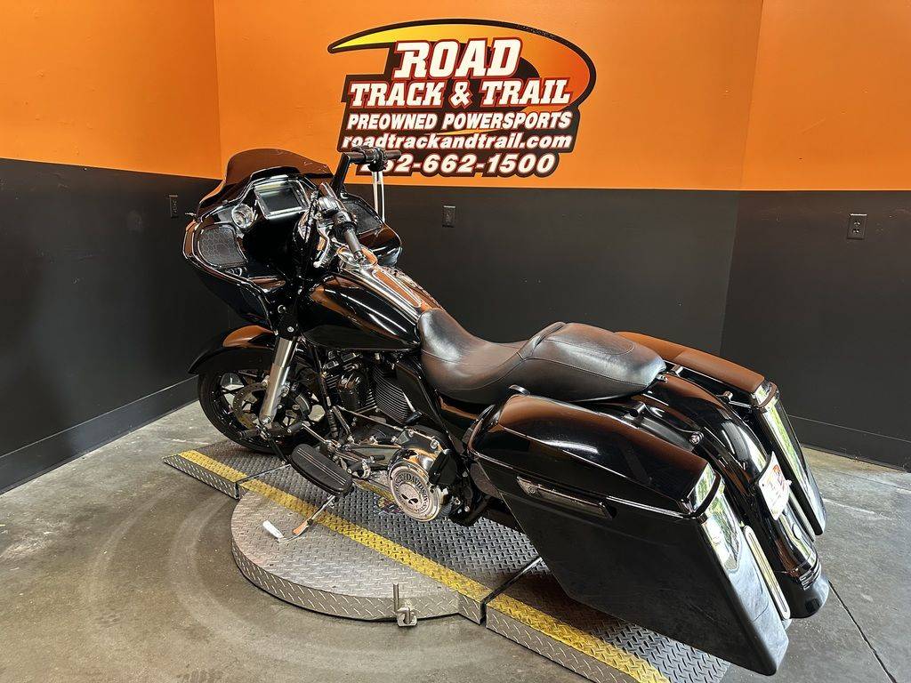 2017 Harley-Davidson, Import USA — Foto 2 z 12