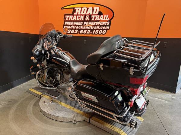 2009 Harley-Davidson, Import USA — Foto 2 z 12
