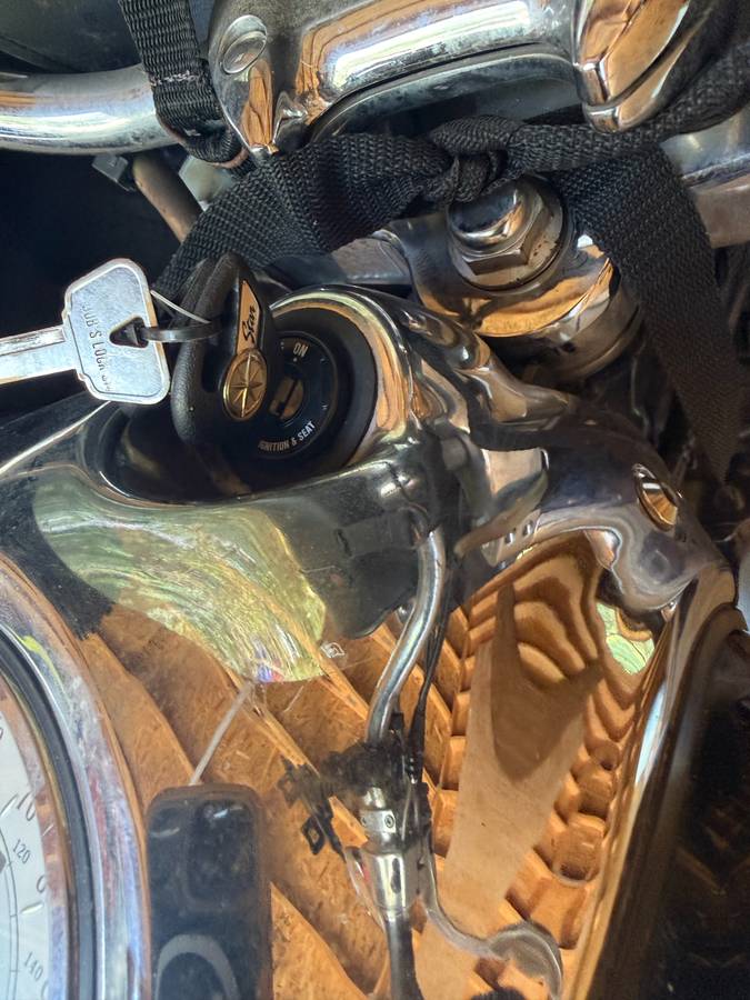 2004 Yamaha, Import USA — Foto 3 z 12