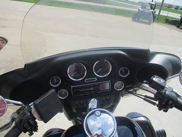 2004 Harley-Davidson, Import USA — Foto 8 z 9