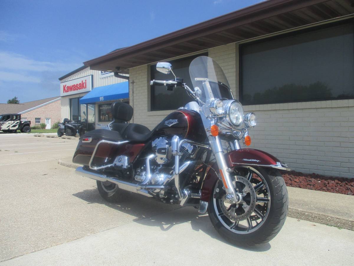 2015 Harley-Davidson, Import USA — Foto 3 z 9
