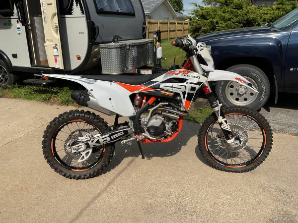 KTM, Import USA — Foto 1 | AMECAR KTM, Import USA — Foto 1