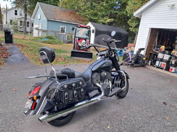 Indian, Import USA — Foto 2 z 3
