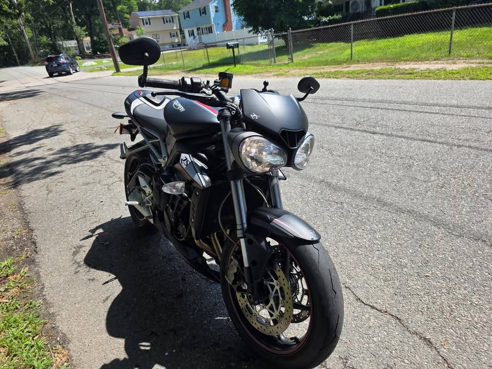 2019 Triumph, Import USA — Foto 1
