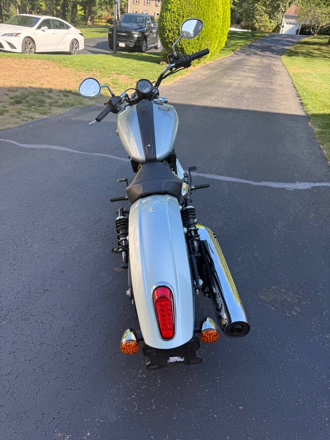 2025 Indian, Import USA — Foto 4 z 12