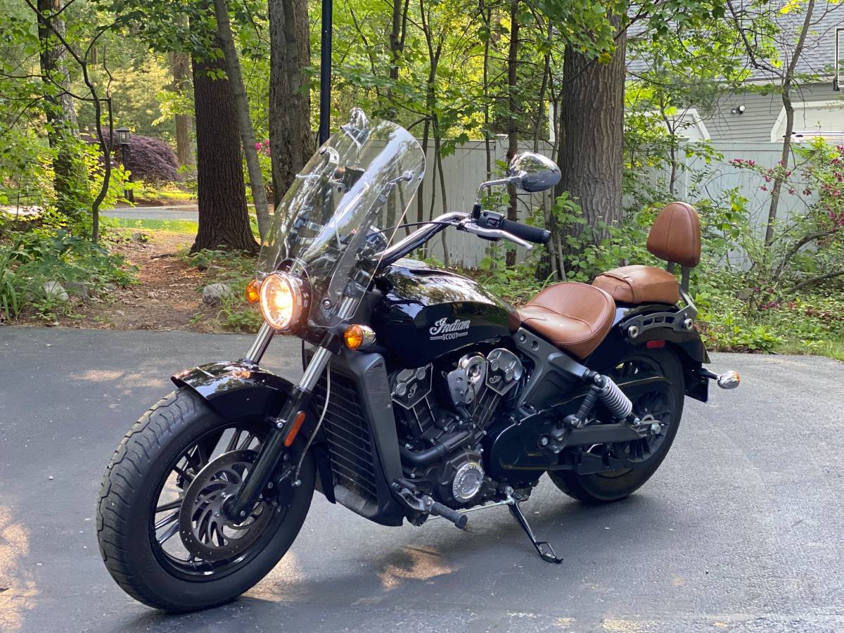 2015 Indian, Import USA — Foto 9 z 10