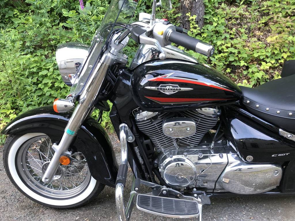 2019 Suzuki, schwarz, Import USA — Foto 10 z 11