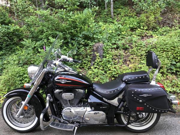 2019 Suzuki, schwarz, Import USA — Foto 8 z 11