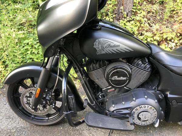 2018 Indian, schwarz, Import USA — Foto 10 z 11