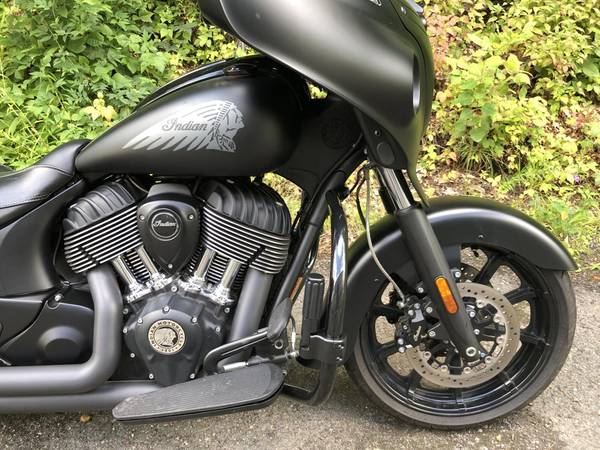 2018 Indian, schwarz, Import USA — Foto 2 z 11
