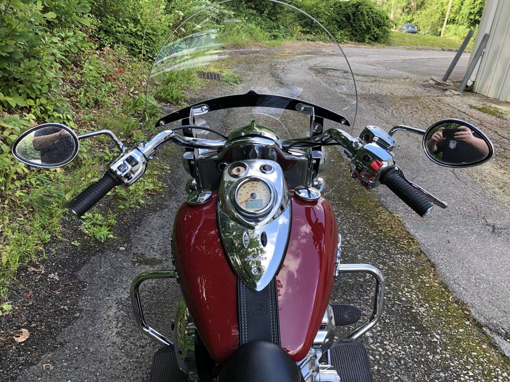 2017 Indian, rot, Import USA — Foto 5 z 11