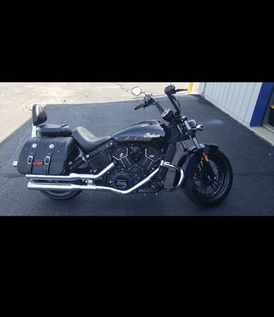 2016 Indian, Import USA — Foto 2 z 12