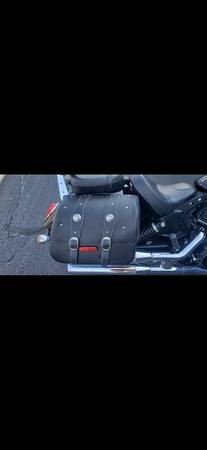2016 Indian, Import USA — Foto 3 z 12