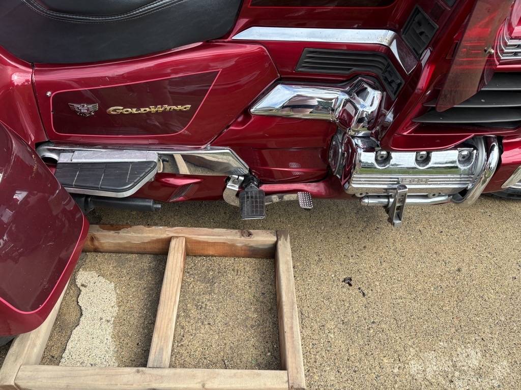 1998 Honda, gold, Import USA — Foto 4 z 12