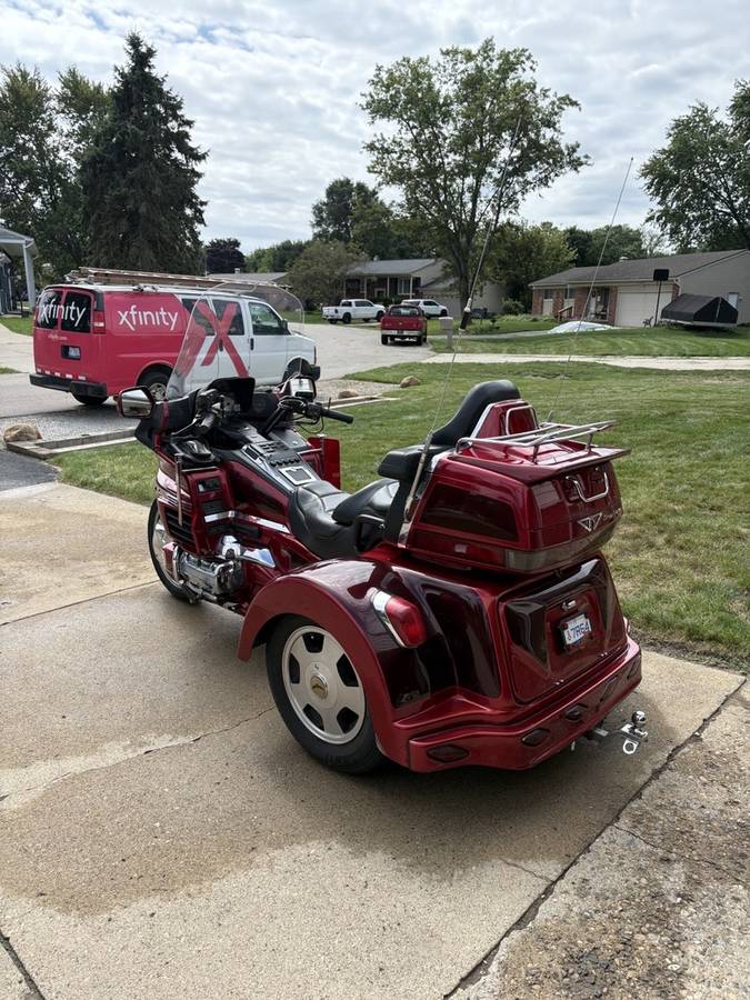 1998 Honda, gold, Import USA — Foto 8 z 12
