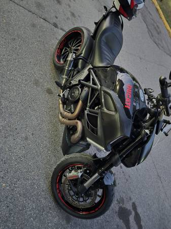 2014 Ducati, Import USA — Foto 2 z 12