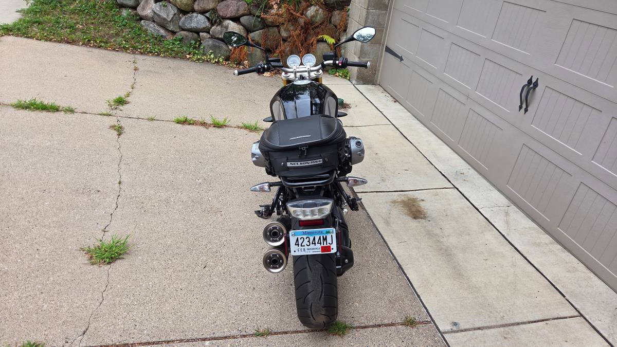 BMW, Import USA — Foto 4 z 12