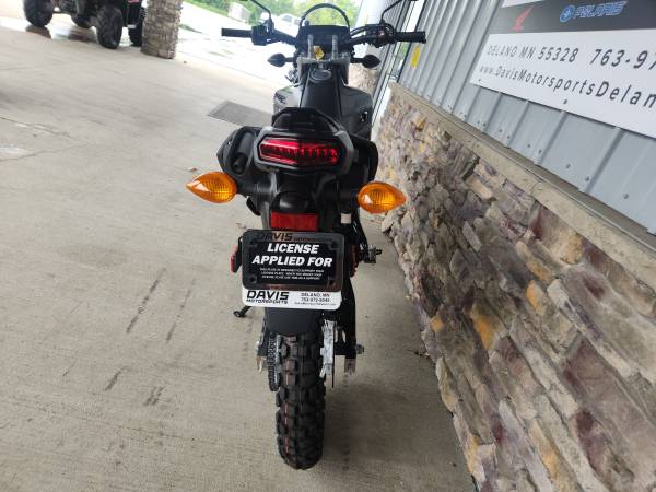 2026 Yamaha, schwarz, Import USA — Foto 11 z 12