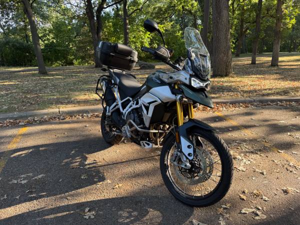 2022 Triumph, Import USA — Foto 1