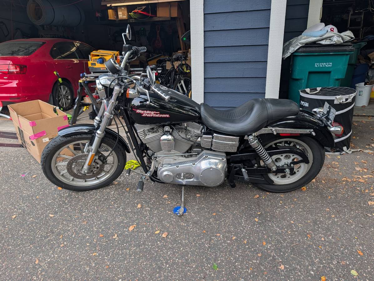 2004 Harley-Davidson, Import USA — Foto 2 z 11