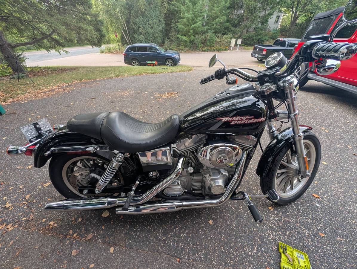 2004 Harley-Davidson, Import USA — Foto 4 z 11