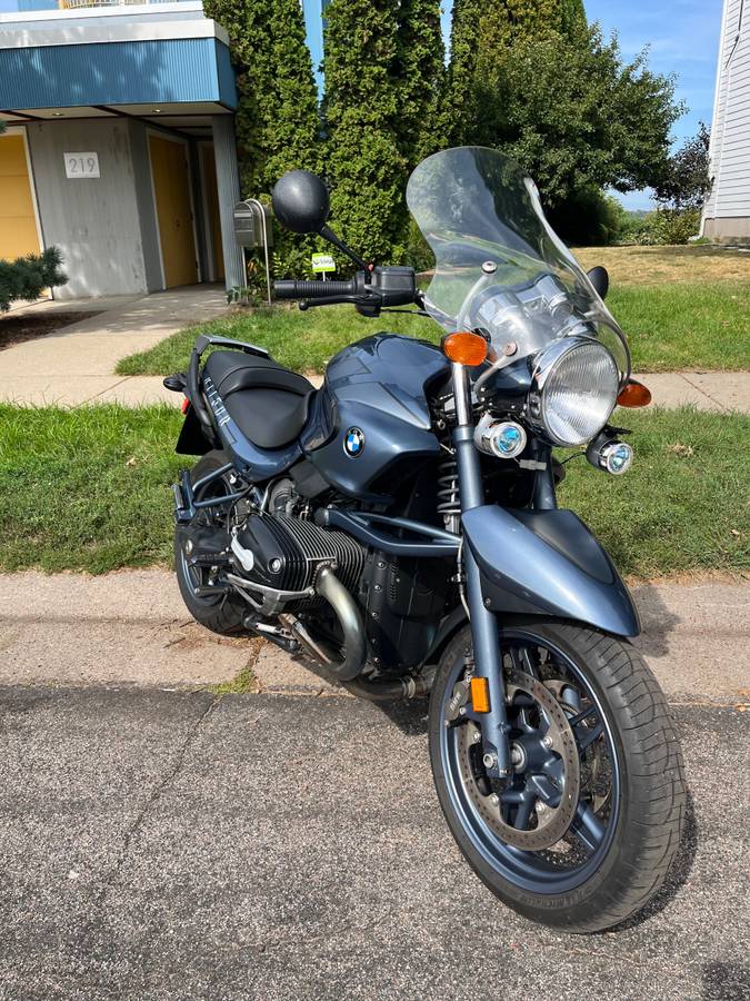 2004 BMW, Import USA — Foto 5 z 12