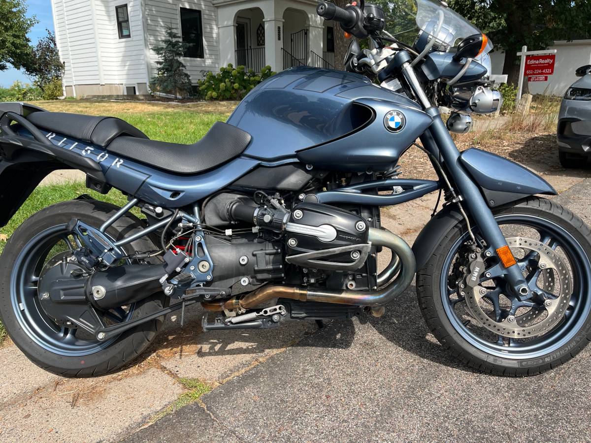 2004 BMW, Import USA — Foto 9 z 12