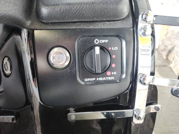 Harley-Davidson, gold, Import USA — Foto 11 z 12