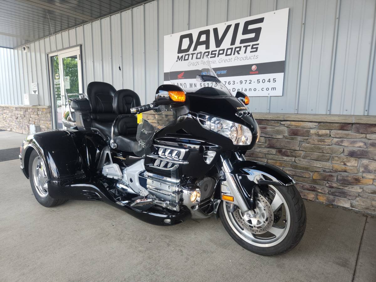 Harley-Davidson, gold, Import USA — Foto 3 z 12